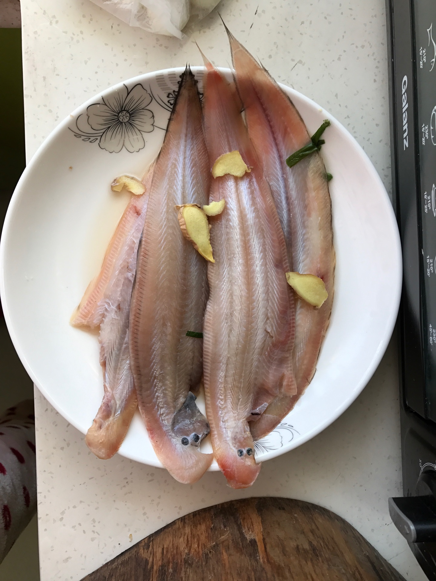 龙利鱼的做法大全家常和巴沙鱼的区别 龙利鱼价格吃多了有副作用吗_爱厨爱家网