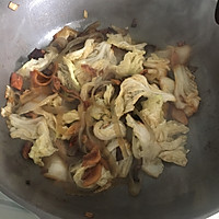 白菜猪肉炒粉条的做法图解4