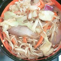 洋葱炒面的做法图解3