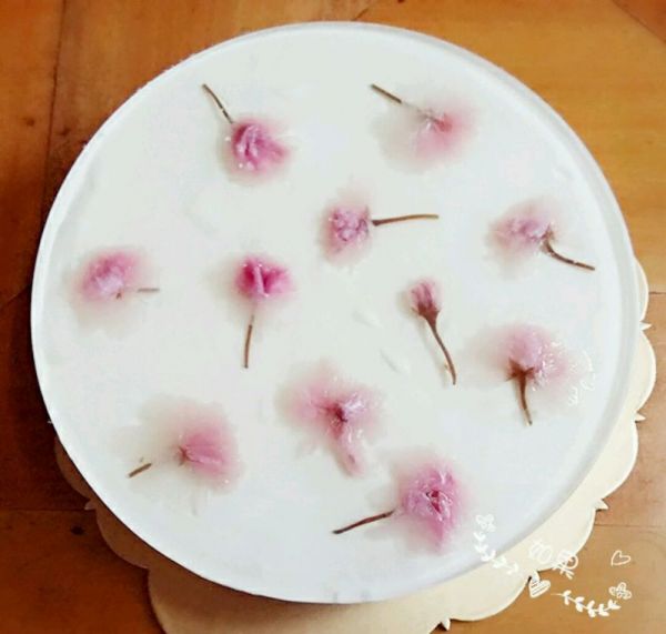樱花慕斯蛋糕