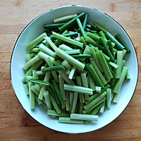 #精品菜谱挑战赛#蒜苔炒腊肉的做法图解2