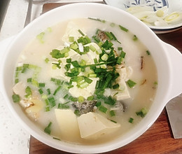 鲫鱼豆腐汤的做法