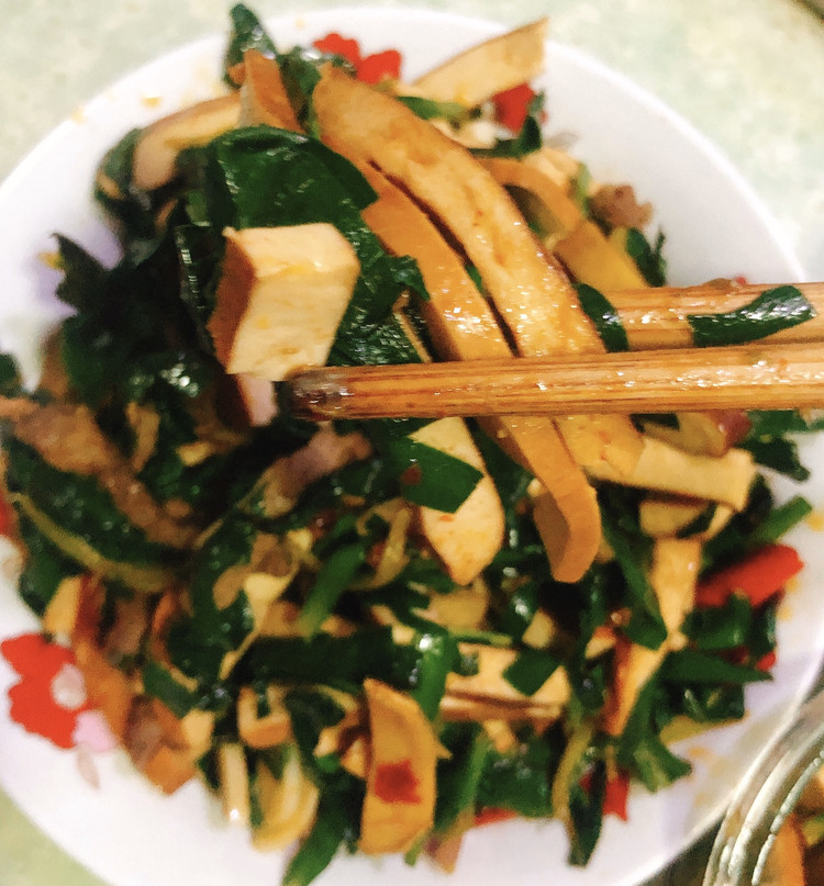 韭菜炒豆腐干的做法