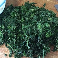 荠菜虾肉馄饨的做法图解1