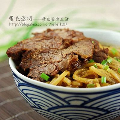 飘香牛肉鸡蛋面