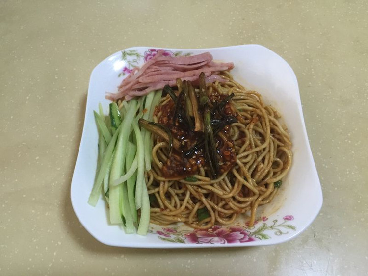 葱油凉面的做法