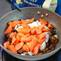 红烩牛肉，贴秋膘必吃的第一道菜的做法图解3