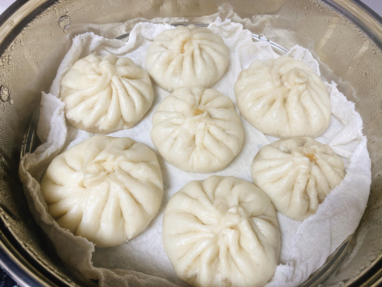 笋丁香菇虾仁大肉包的做法