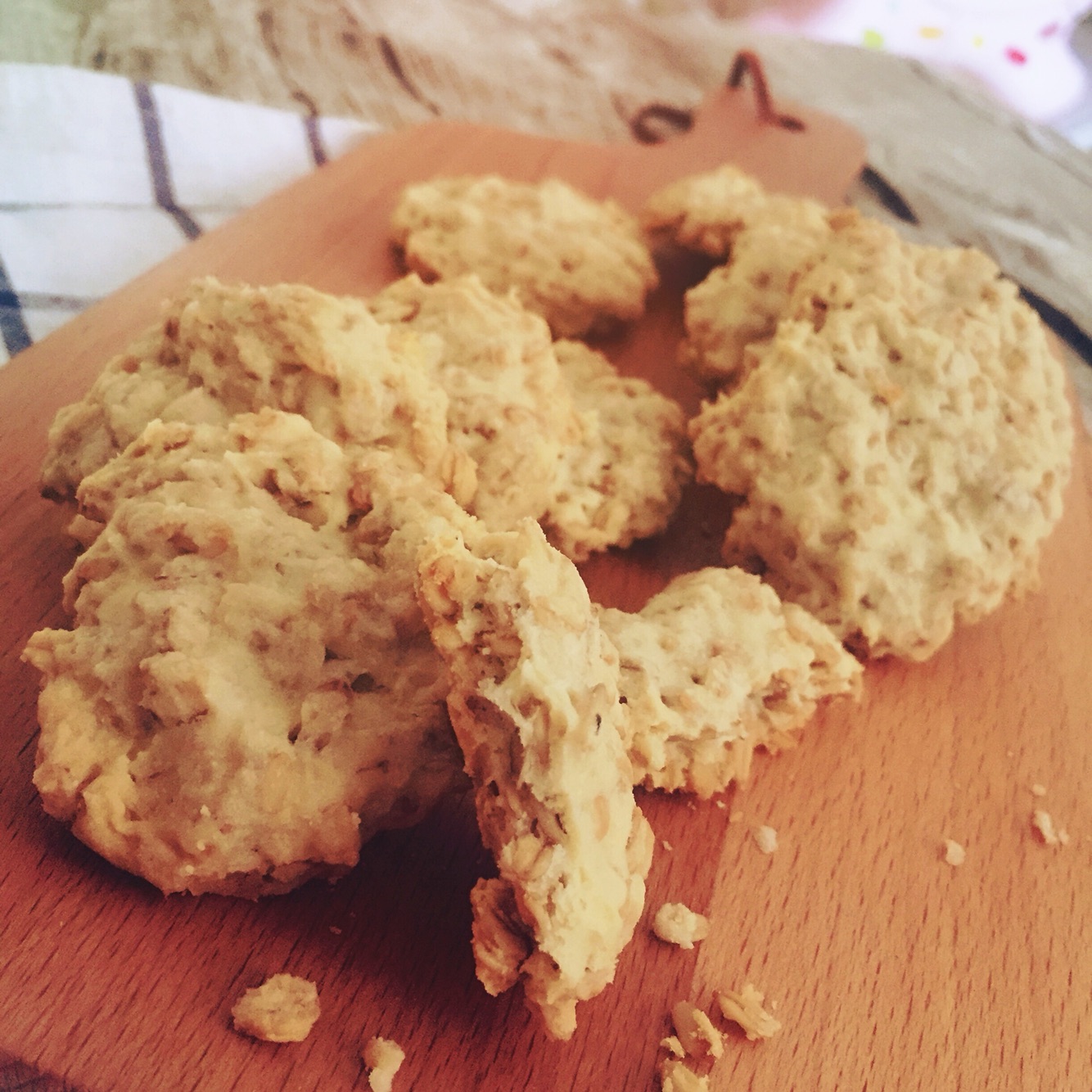 Sugar free crispy oatmeal biscuit