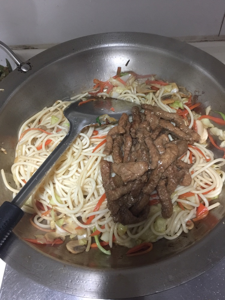 牛柳炒意粉的做法图解8