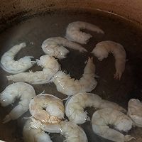 大虾段烧毛豆的做法图解3