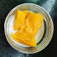无淡奶油版8寸芒果酸奶慕斯蛋糕的做法图解6