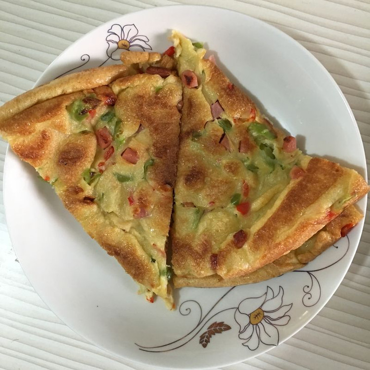 青椒火腿肠鸡蛋饼的做法