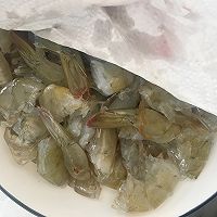 健康低卡家常菜——蒜香黄油虾的做法图解2