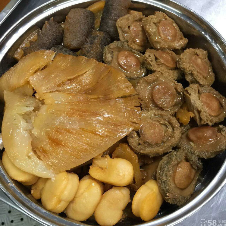 鲍 参 翅 肚盆菜的做法