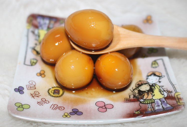 香甜蜜制鹌鹑蛋的做法