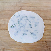 饺子皮葱油饼#餐桌上的春日限定#的做法图解6
