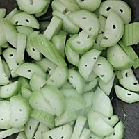 丝瓜炒鸡蛋的做法图解3