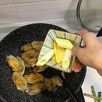 老少皆宜红烧鸡中翅#鲜香滋味 搞定萌娃#的做法图解11