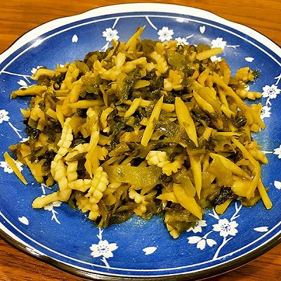 鱿鱼酸菜笋干～早餐白粥的好搭档