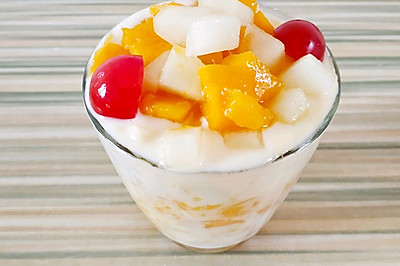 水果酸奶布丁