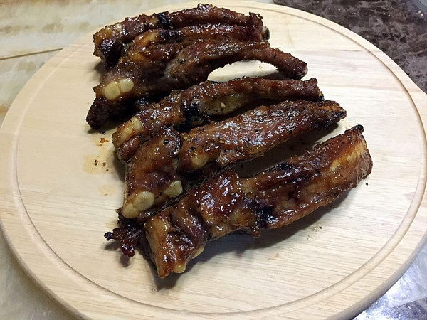 蜜汁蒜香烤肋排