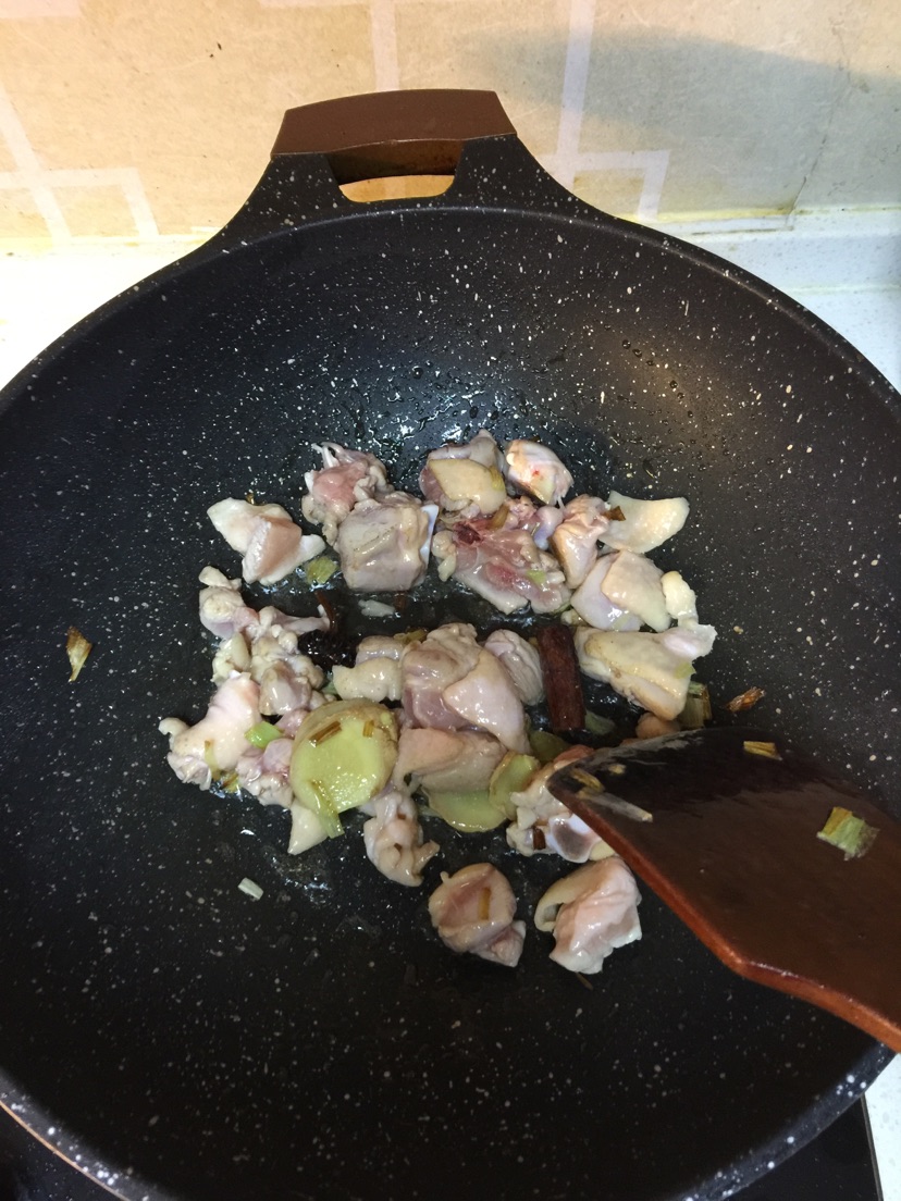 团妈美食 | 小鸡炖蘑菇的做法图解3