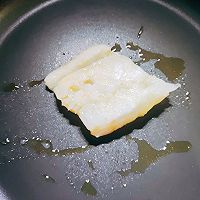 宝宝辅食之香煎挪威北极鳕鱼蔬菜面的做法图解7