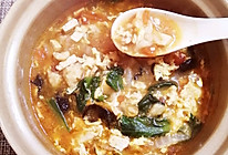 #精致一人食#砂锅西红柿鸡蛋疙瘩汤，一个人端着锅吃很舒服的做法