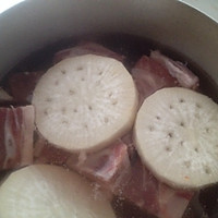 葱头胡萝卜羊肉煲的做法图解3