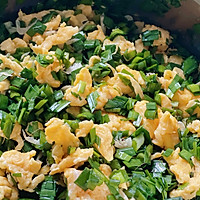 韭菜馅饼 还是自己种的香的做法图解5