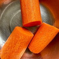 #享时光浪漫 品爱意鲜醇#黑芝麻酸奶油胡萝卜三明治的做法图解1