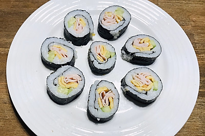 来试试简单好吃的寿司卷吧