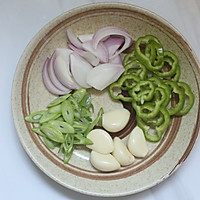 #硬核菜谱制作人# 鲜美的泡菜海鲜锅的做法图解2