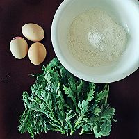 茼蒿鸡蛋饼的做法图解1