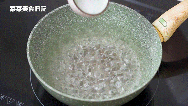 什锦米饭球 | 脆甜软香的做法图解3
