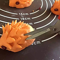 胡萝卜刺猬馒头的做法图解5