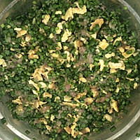 韭菜鸡蛋猪肉水饺的做法图解4