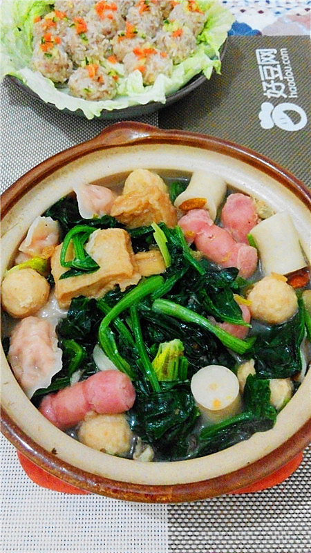 菠菜什锦丸子汤
