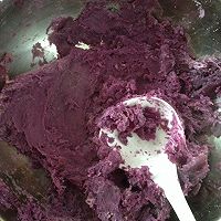 紫薯豆沙小甜点的做法图解1