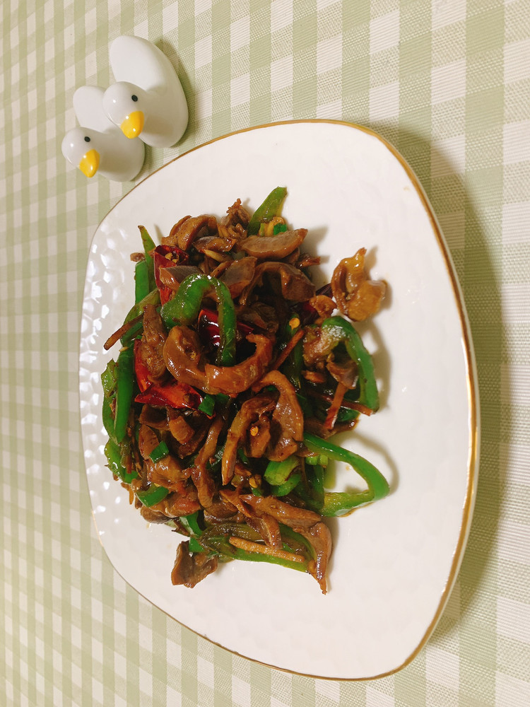 爆炒香辣鸡杂的做法