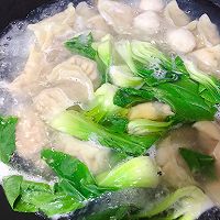 #仙女们的私藏鲜法大PK#虾仁三鲜水饺的做法图解4