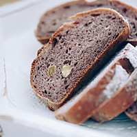 紫米全麦核桃提子干软欧面包的做法图解10