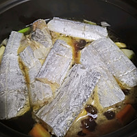 #太太乐鲜鸡汁芝麻香油#不用油煎的砂锅香焖带鱼的做法图解7