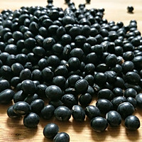 熟地黑豆乌鸡汤的做法图解4