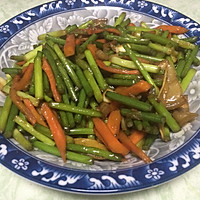 蒜苔炒肉的做法图解3