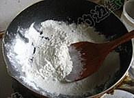 紫薯冰皮月饼的做法图解1