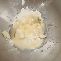 肉松麻薯蛋黄酥的做法图解1