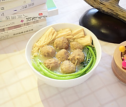 #多力金牌大厨带回家-上海站#牛丸汤的做法