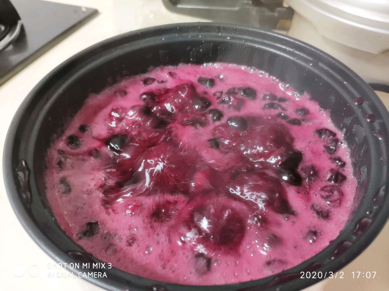 蓝莓酱怎么做_蓝莓酱的做法_豆果美食